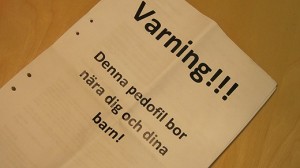 Жителей шведского города анонимно предупредили о педофиле в письме