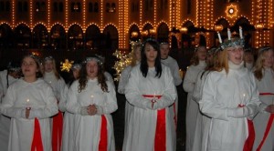 От “мессы свечей” до “мессы канделябров”: день святой Люсии в Дании