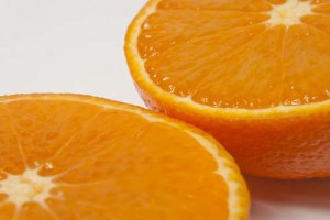 Слишком много витамина C повышает риск образования камней в почках мужчин - ученые
