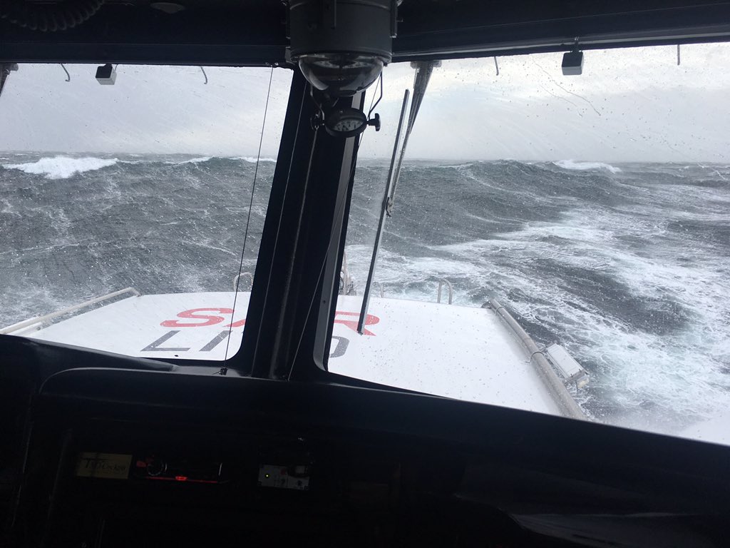 Проблемы с двигателем возникли у пассажирского судна в Норвегии, пятеро доставлены в больницу - СМИ