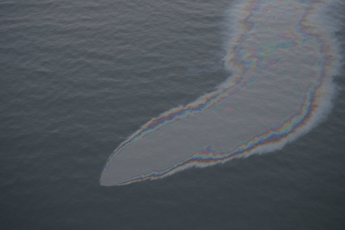 Работы по подъему нефти с затонувшего в 2006 году у берегов Швеции судна начнутся в октябре в рамках программы правительства