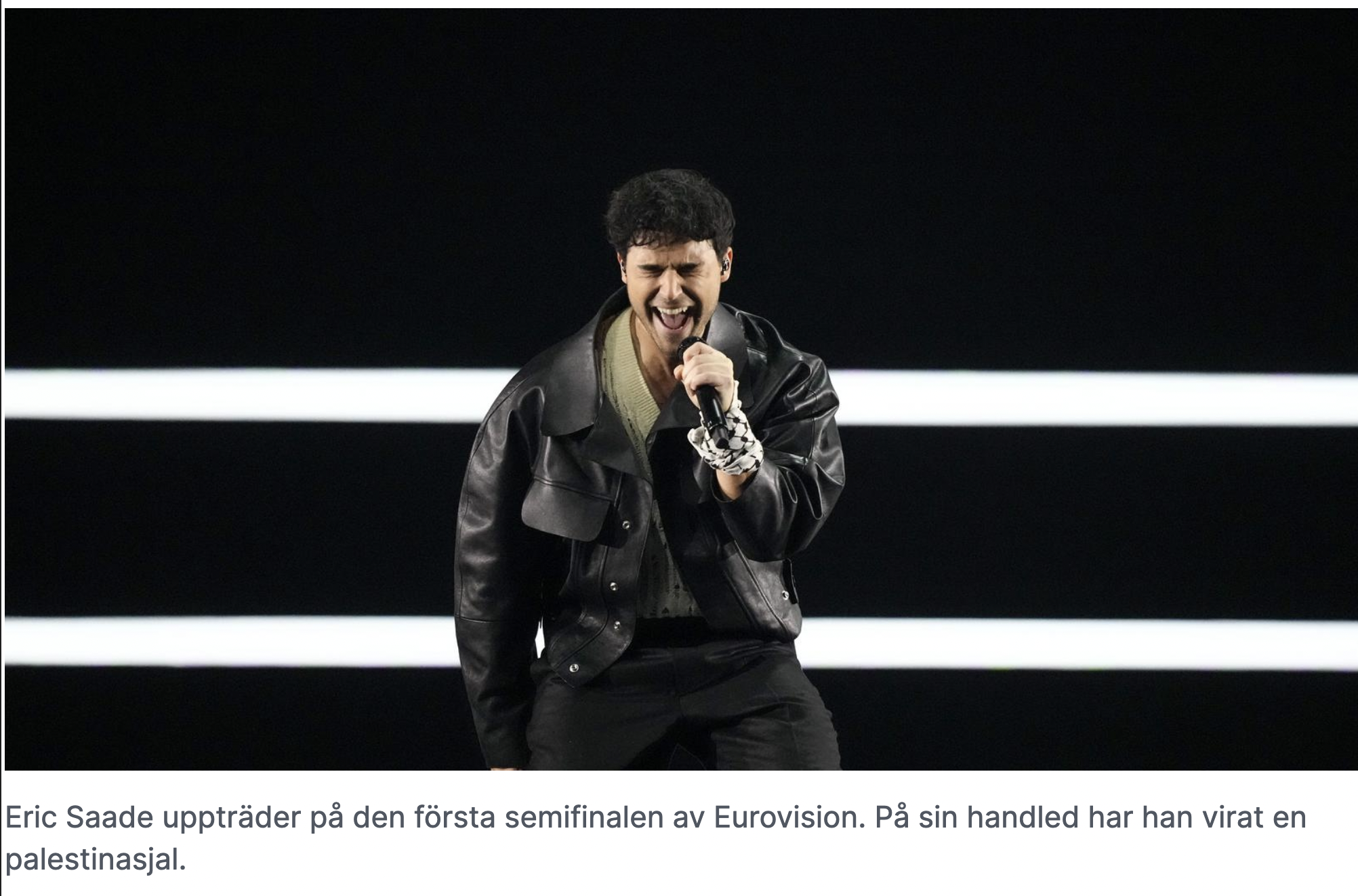 Известный в Швеции певец выступил на открытии Евровидения с палестинской шалью на руке
